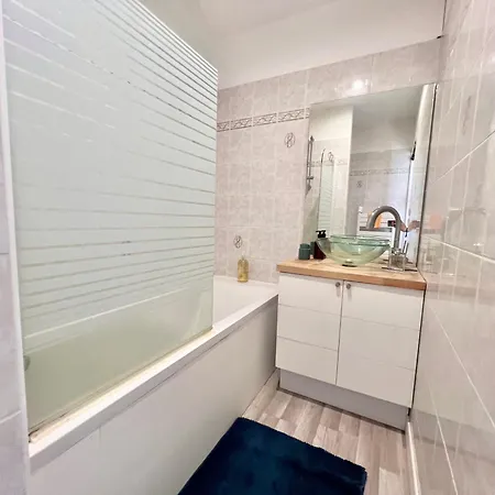 Appartement Sur Le Port - Duplex Cosy & Moderne Face Au Port - Wifi Gratuite - Parfaitement Equipe La Rochelle  Extérieur photo